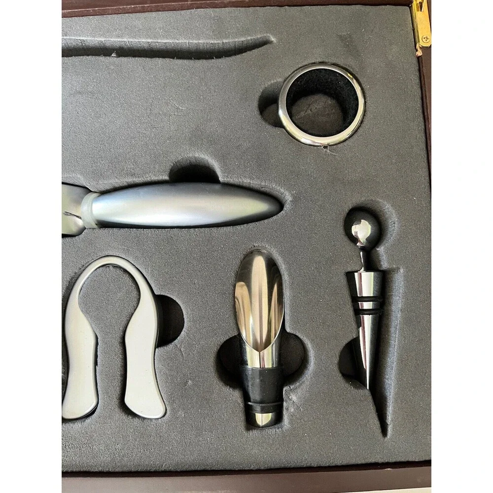 Connoisseur Corkscrew Deluxe Wood Box Set 6 Pieces plus Case